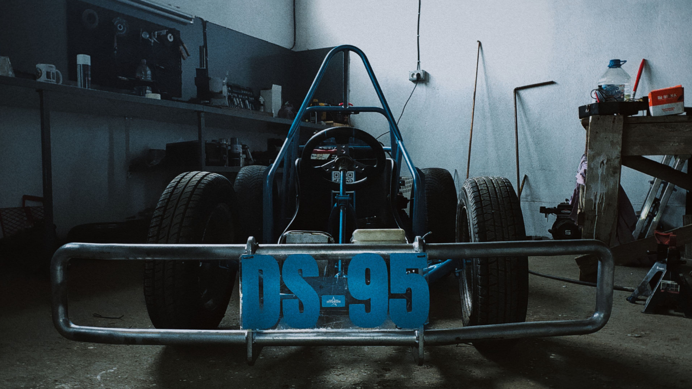 photo of the DS-95 kart